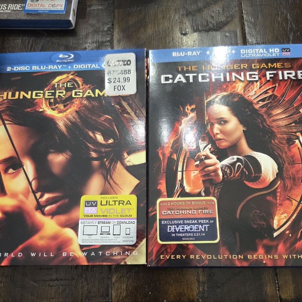 The Hunger Games & Catching Fire Blu-ray Lot Set Movies Jennifer Lawrence
